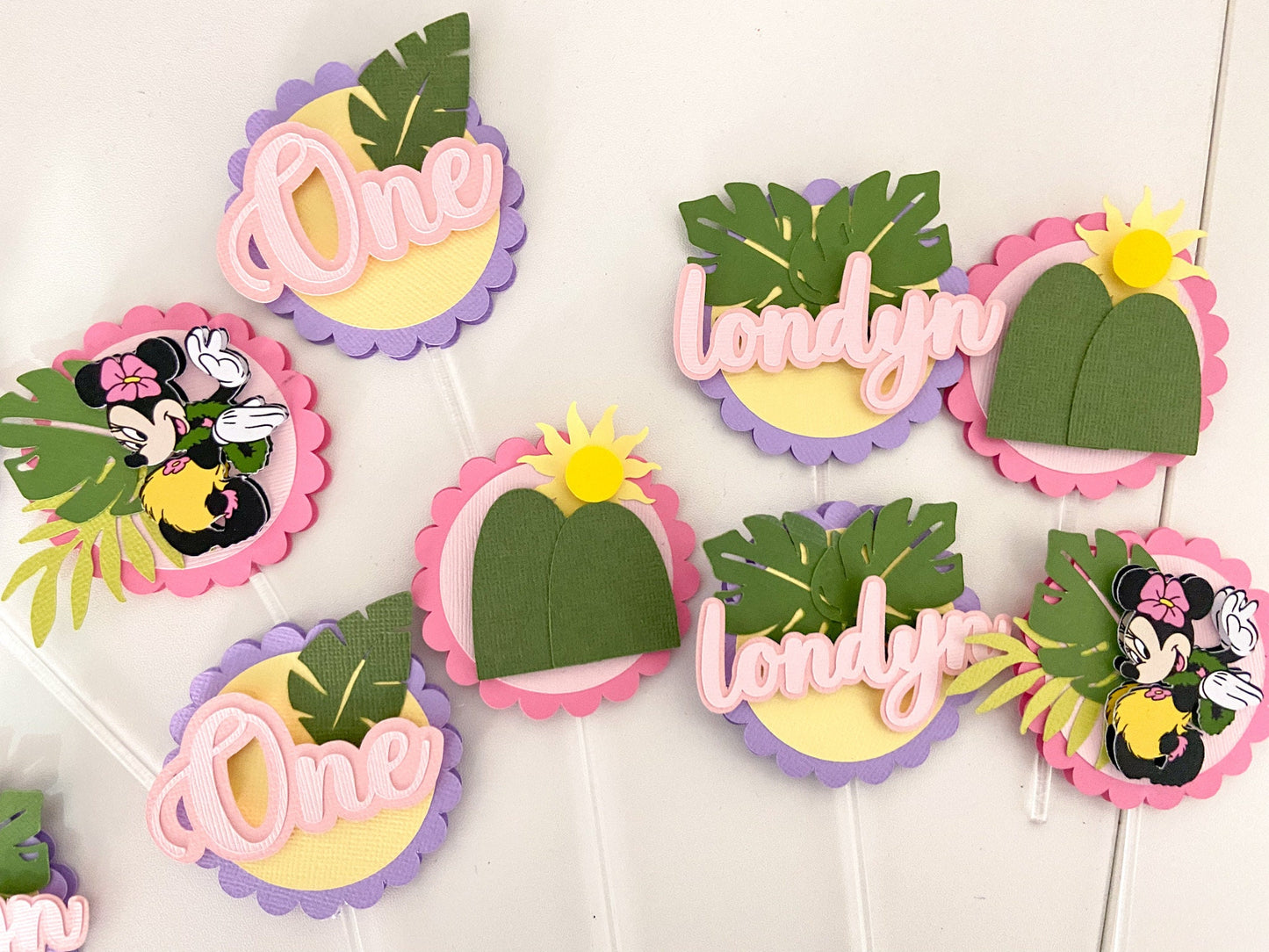 Minnie luau cupcake topper | cupcake topper | customizable cupcake topper | Minnie Mouse cupcake topper