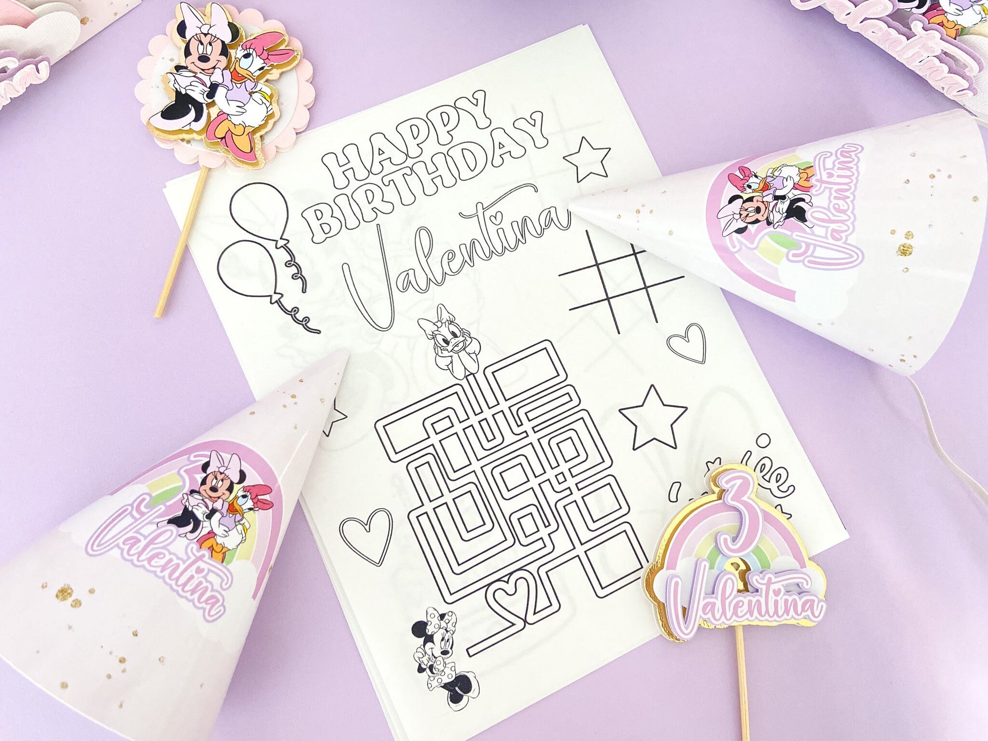 Gold Minnie and daisy cupcake toppers | Minnie Mouse birthday | Daisy party | Minnie and daisy cupcakes | cupcake decor | birthday decor